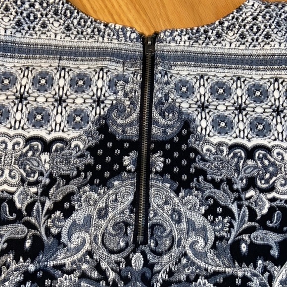 Abercrombie paisley pattern shift dress with pockets, size S, EUC - Picture 7 of 10